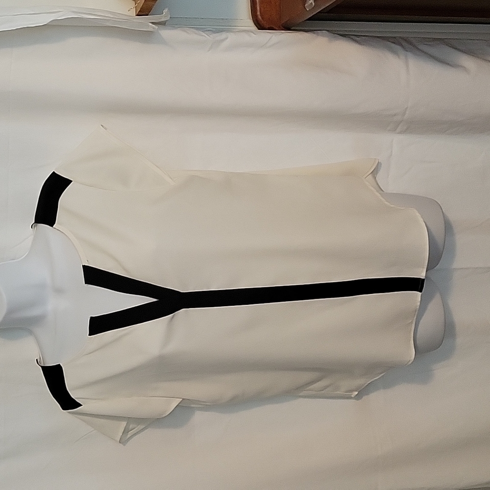 Ann Taylor cap sleeve blouse.  Size Medium.